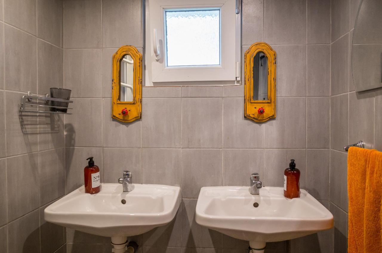Nomado Hostel Varna Eksteriør billede