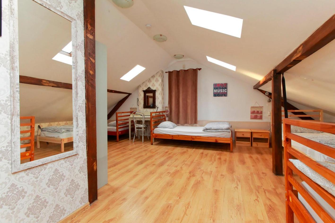 Nomado Hostel Varna Eksteriør billede