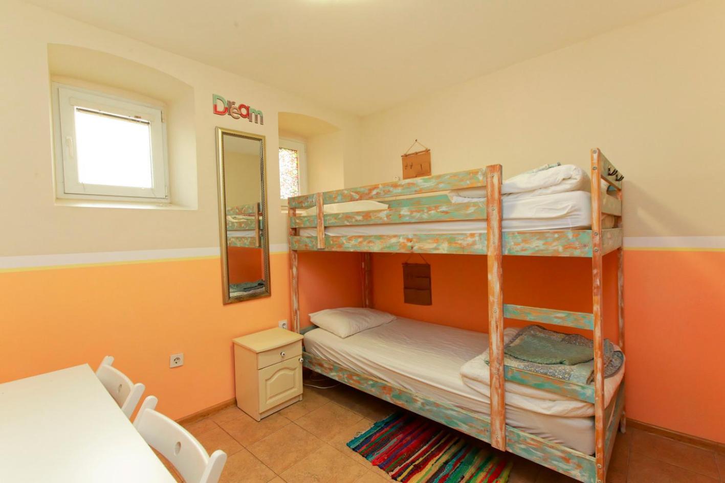 Nomado Hostel Varna Eksteriør billede