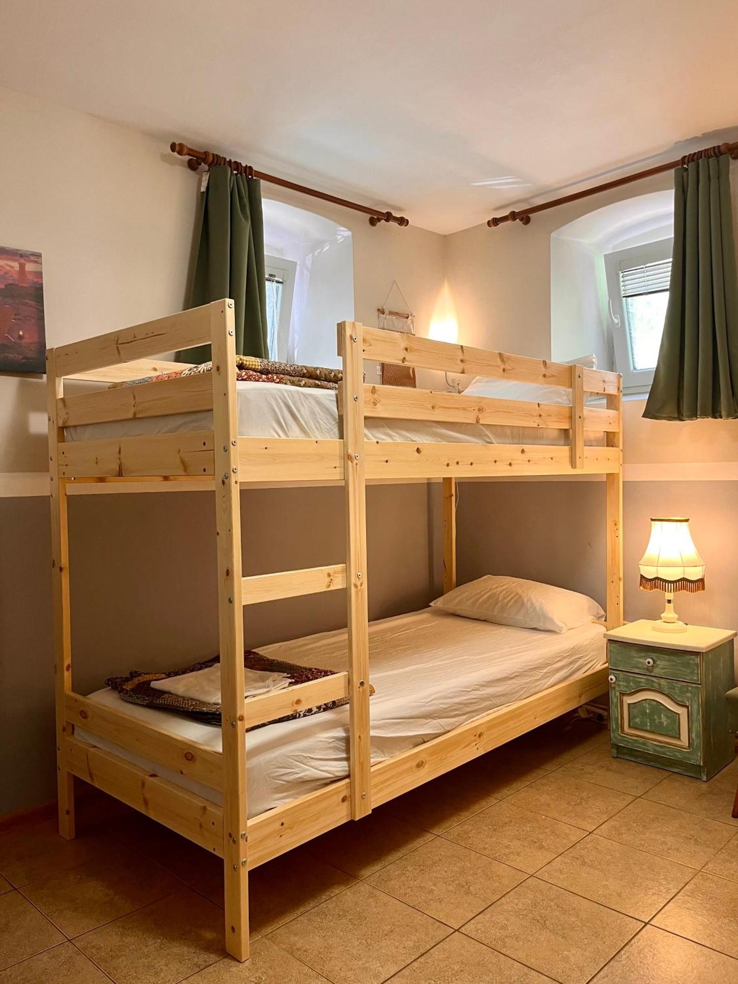 Nomado Hostel Varna Eksteriør billede