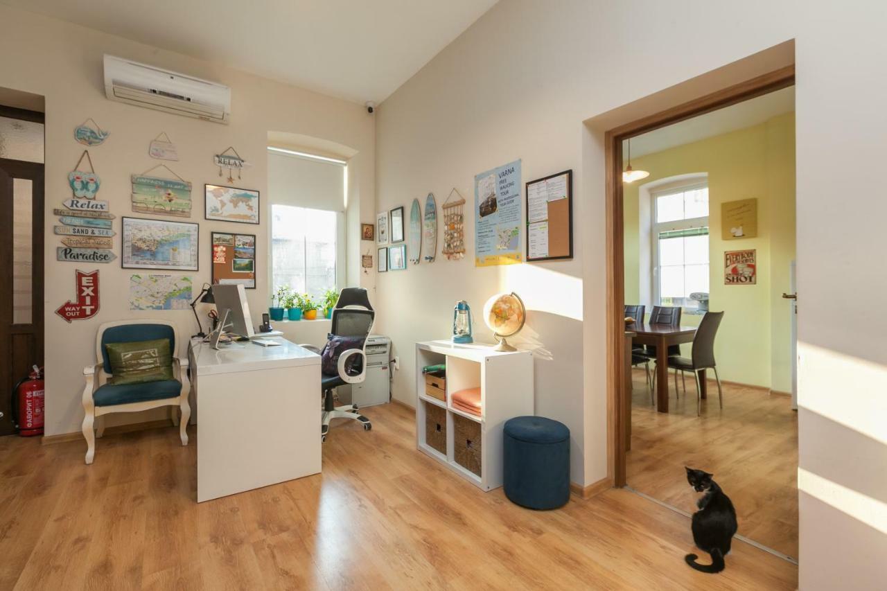 Nomado Hostel Varna Eksteriør billede